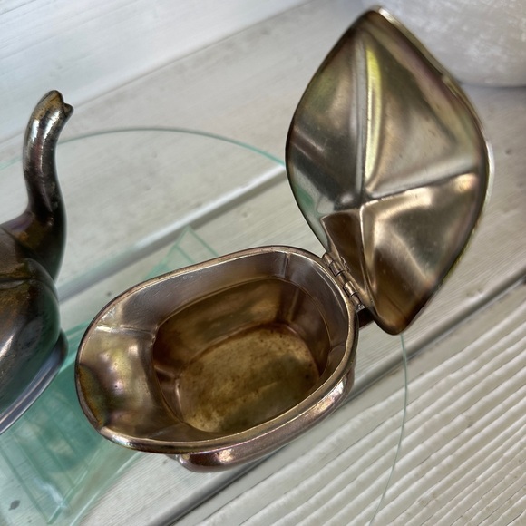 REED & BARTON, SILVER SOLDERED, 7 OUNCE, HOTEL CREAM PITCHER - Picture 3 of 7